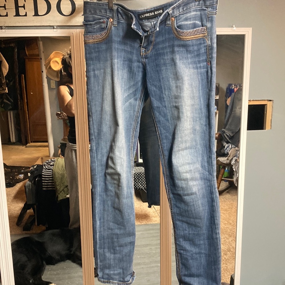 Bling pocket jeans. Skinny ankle. Stretchy